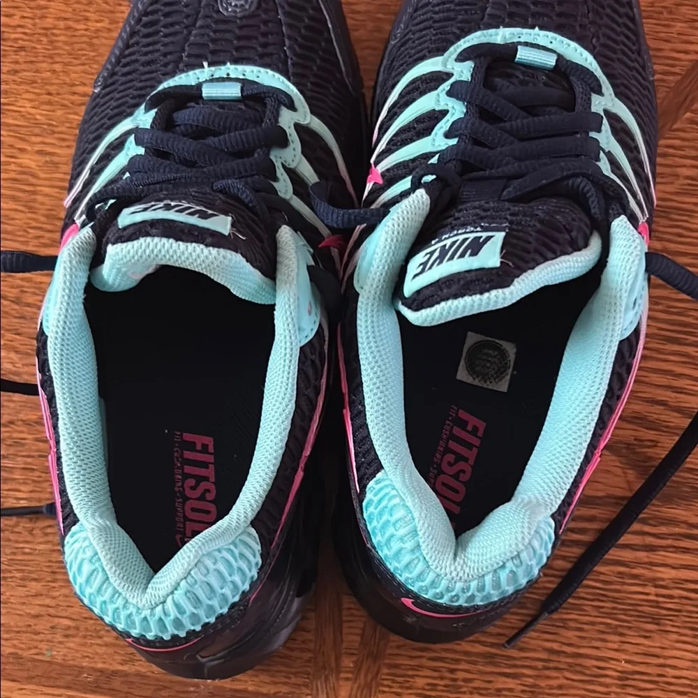 Nike Blue and Pink Athletic Shoes with Cushioned Sole - Picture 9 of 11